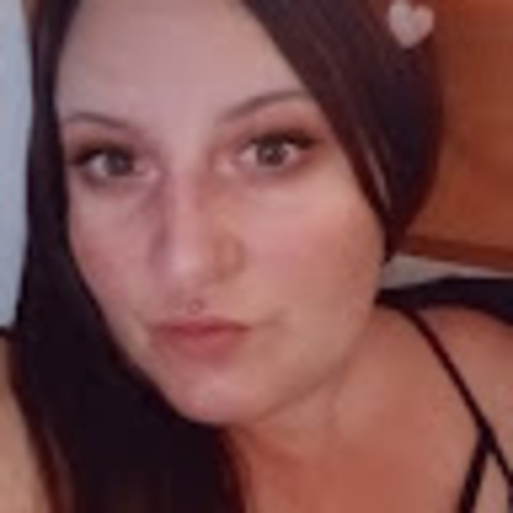 Meet your Posher, Erin hayley